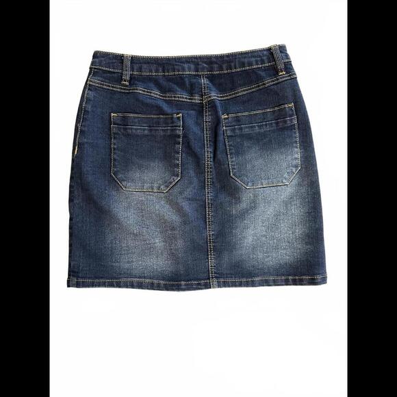 Copper Key Women's Button-Up Denim Skirt - Picture 6 of 6